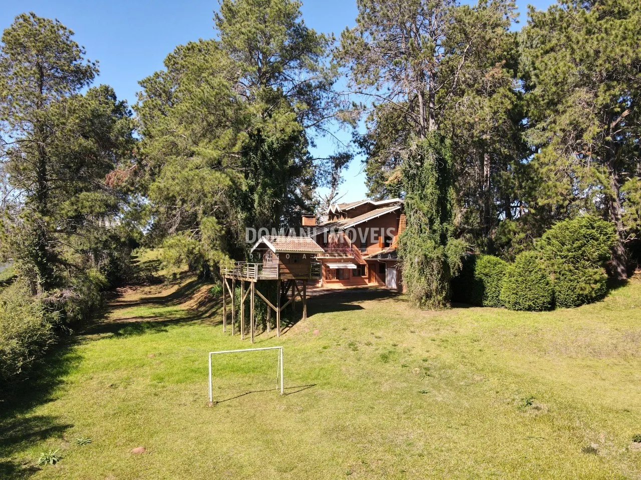 Terreno à venda de 1.100 m² em Campos do Jordão, SP, Brasil