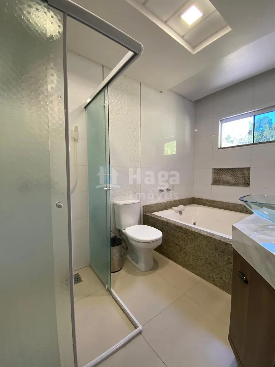 Casa à venda de 240 m² em Nova Trento, SC, Brasil