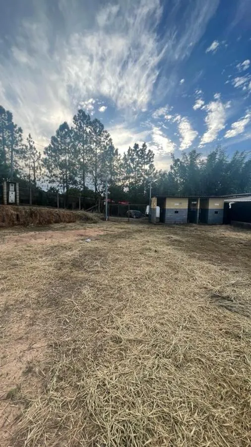 Terreno à venda de 2.700 m² em Mairinque, SP, Brasil