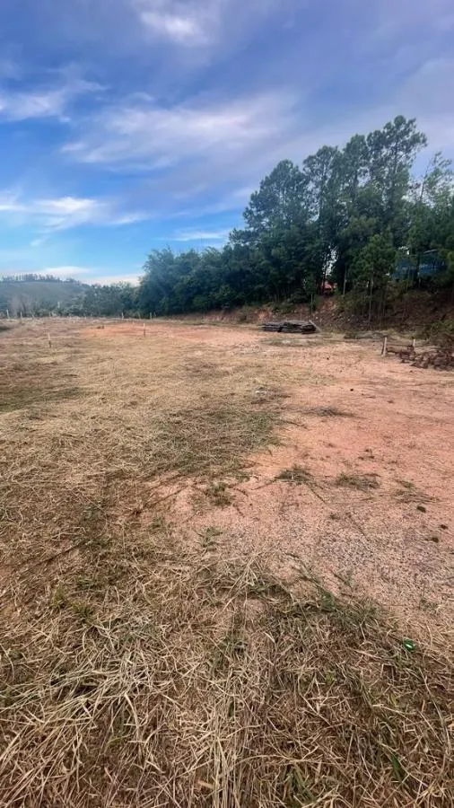 Terreno à venda de 2.700 m² em Mairinque, SP, Brasil
