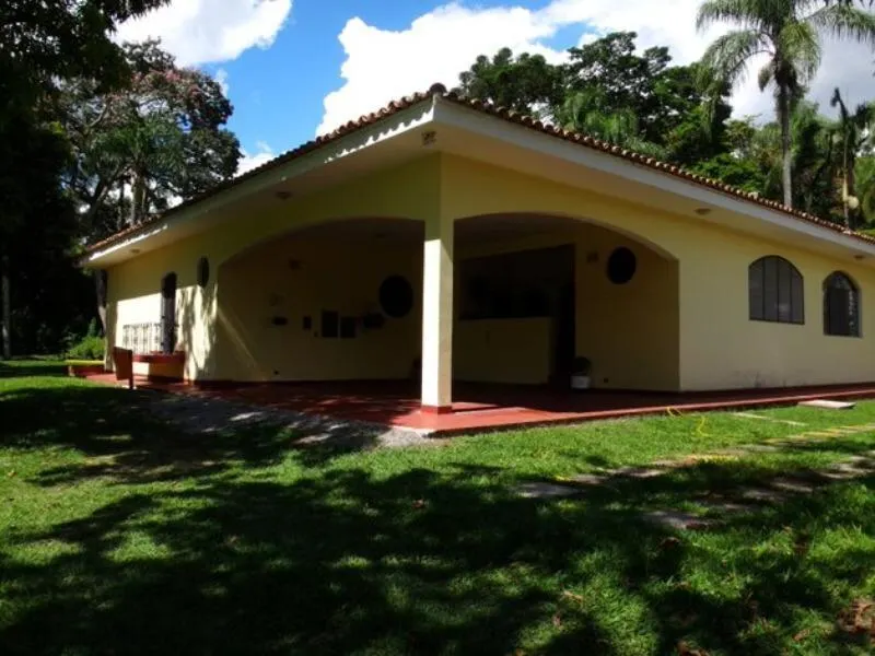 Sítio à venda de 10 ha em Atibaia, SP, Brasil