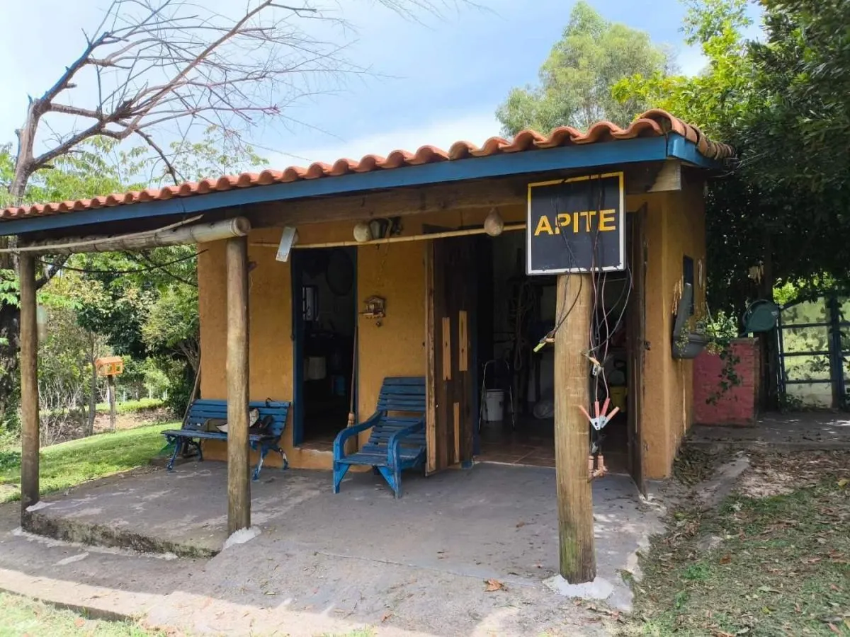 Sítio à venda de 7 ha em Cajuru, SP, Brasil