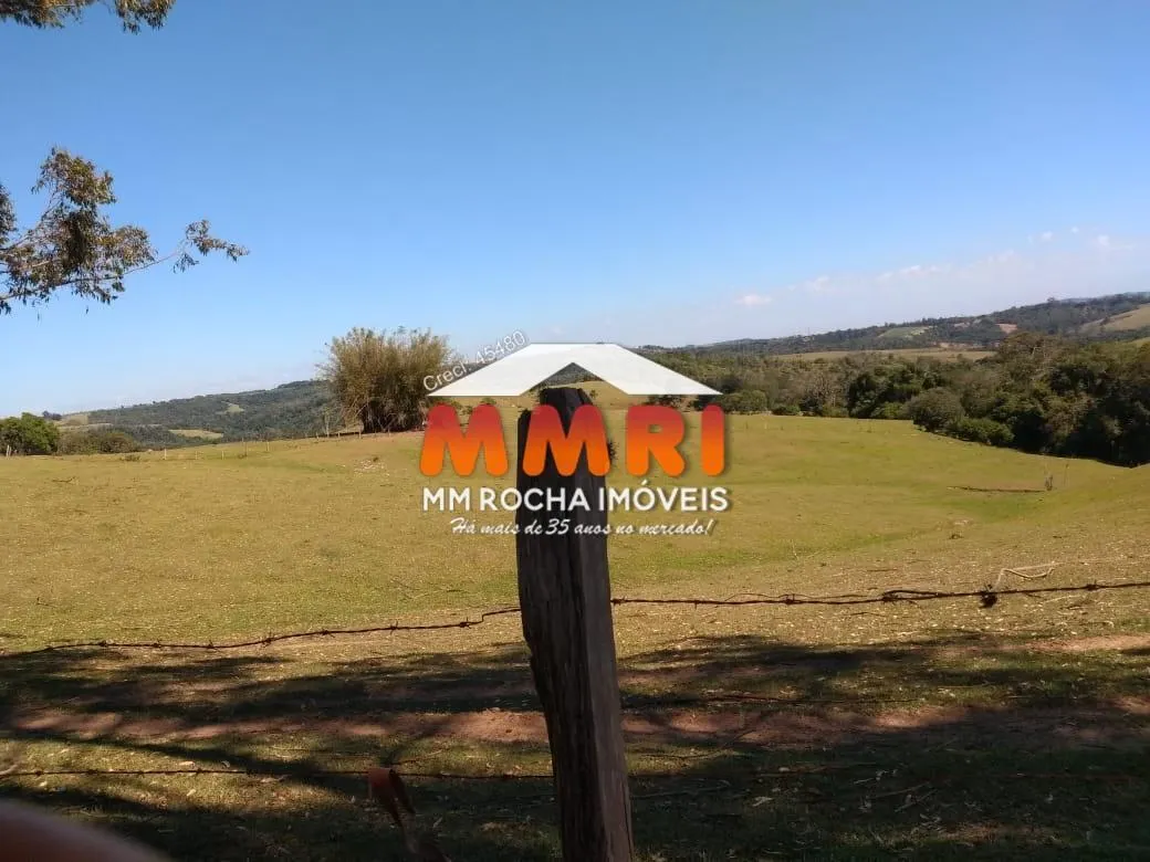 Fazenda à venda de 162 ha em Sarapuí, SP, Brasil