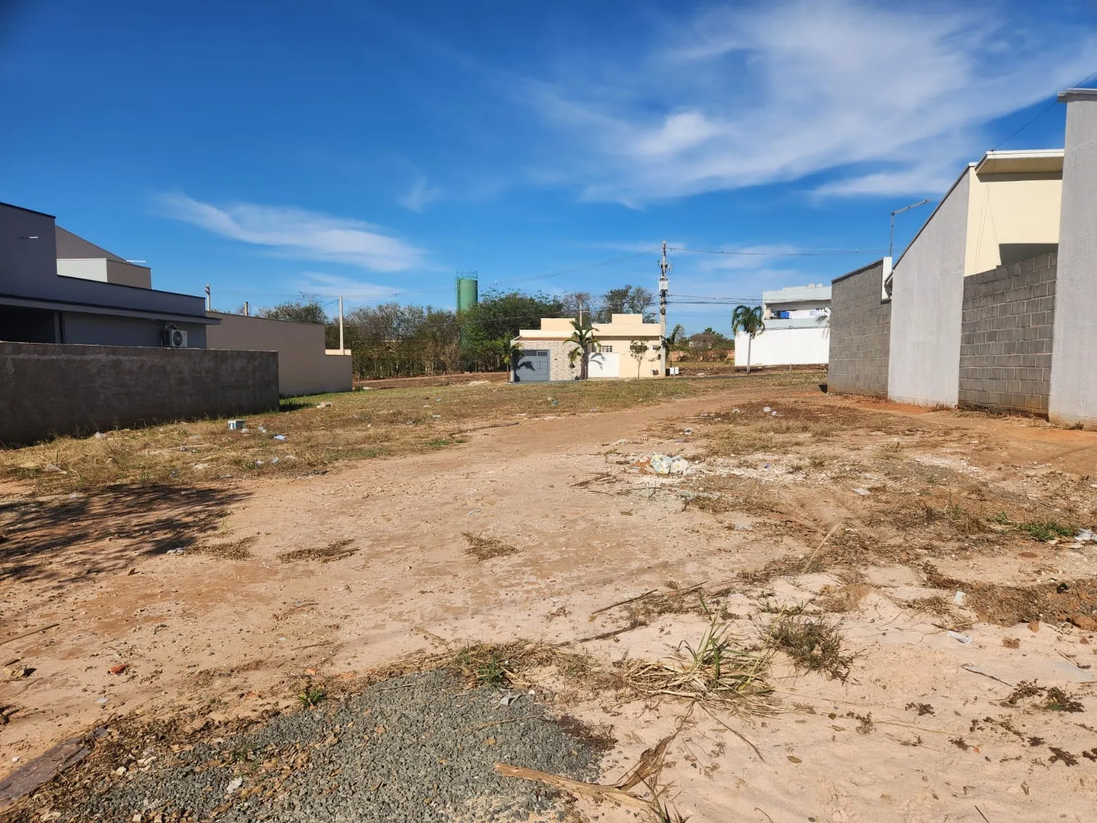 Terreno à venda de 126 m² em Artur Nogueira, SP, Brasil