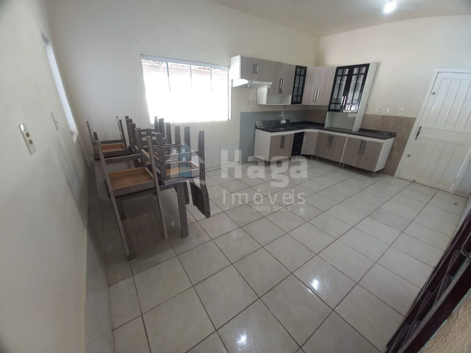 Casa à venda de 460 m² em Tijucas, SC, Brasil