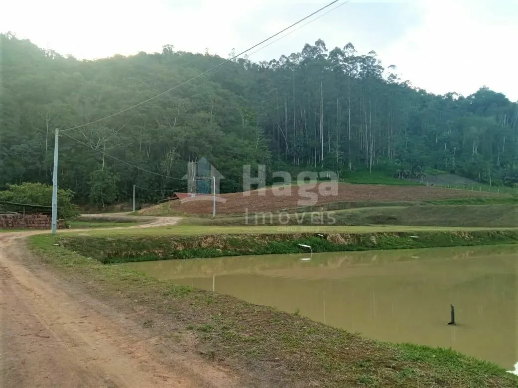 Fazenda à venda de 2 ha em Rio dos Cedros, SC, Brasil