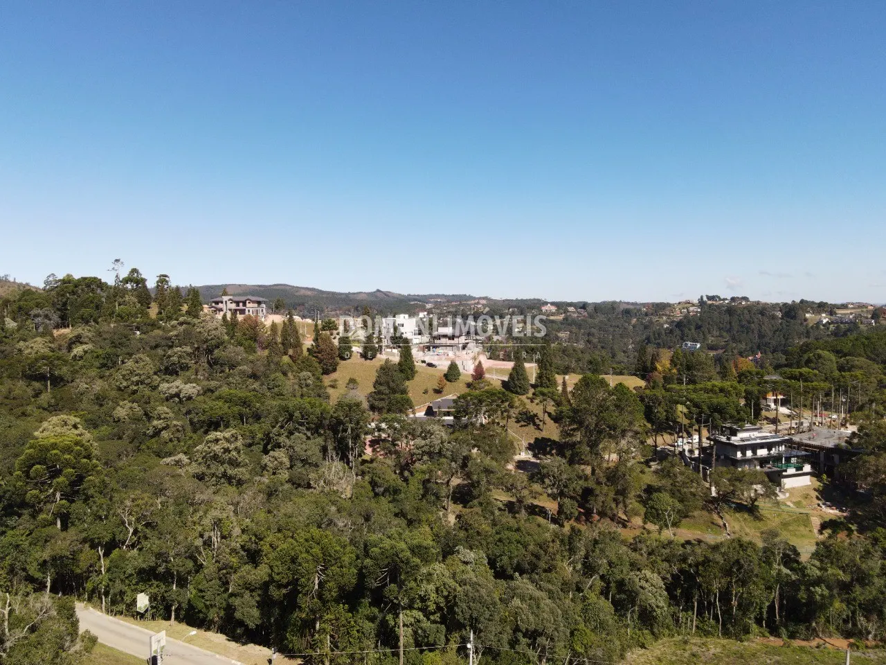 Terreno à venda de 2.150 m² em Campos do Jordão, SP, Brasil