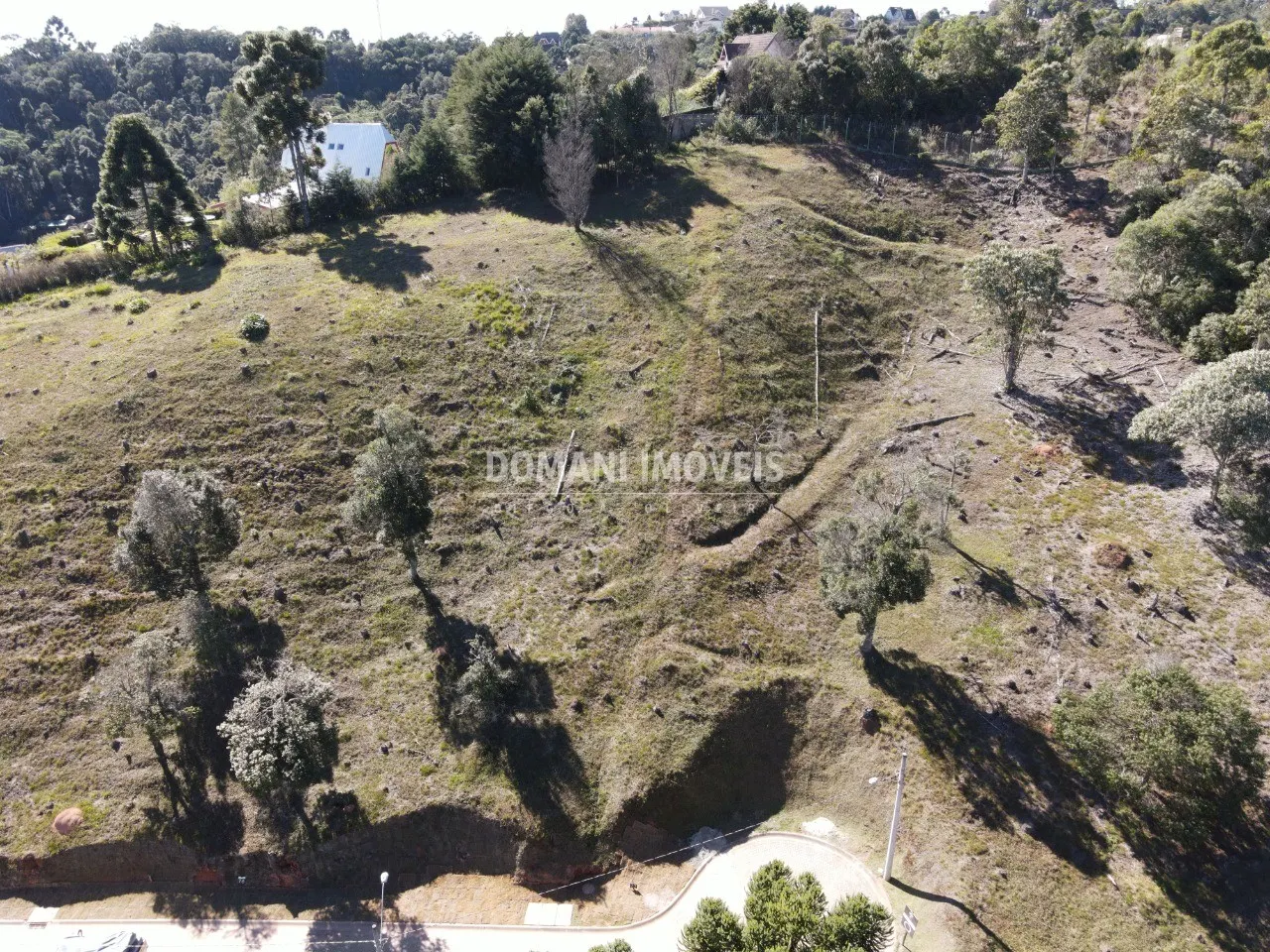 Terreno à venda de 2.150 m² em Campos do Jordão, SP, Brasil