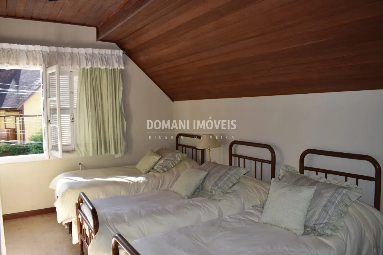 Casa à venda de 2.740 m² em Campos do Jordão, SP, Brasil