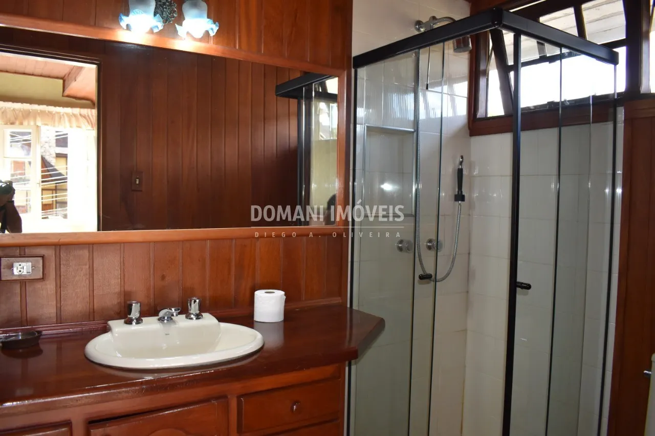 Casa à venda de 2.740 m² em Campos do Jordão, SP, Brasil