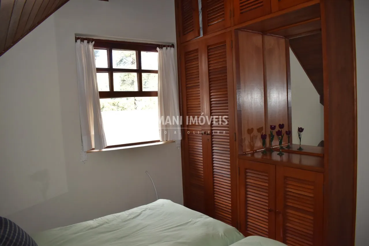 Casa à venda de 2.740 m² em Campos do Jordão, SP, Brasil