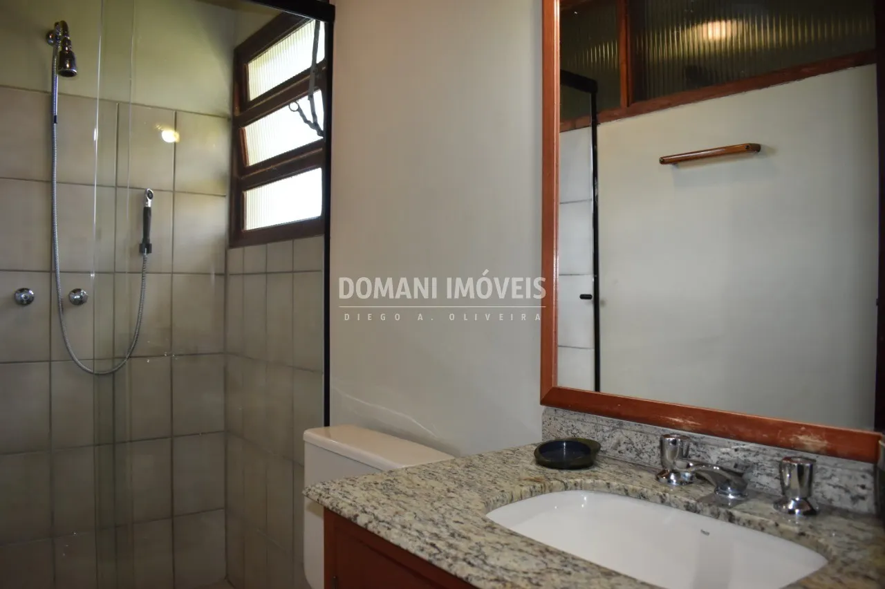 Casa à venda de 2.740 m² em Campos do Jordão, SP, Brasil