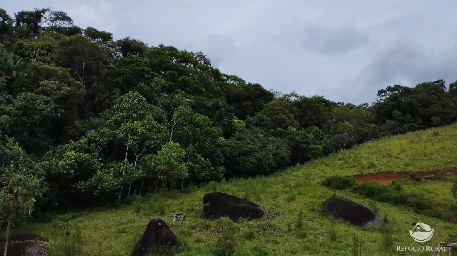 Chácara à venda de 1 ha em São José dos Campos, SP, Brasil
