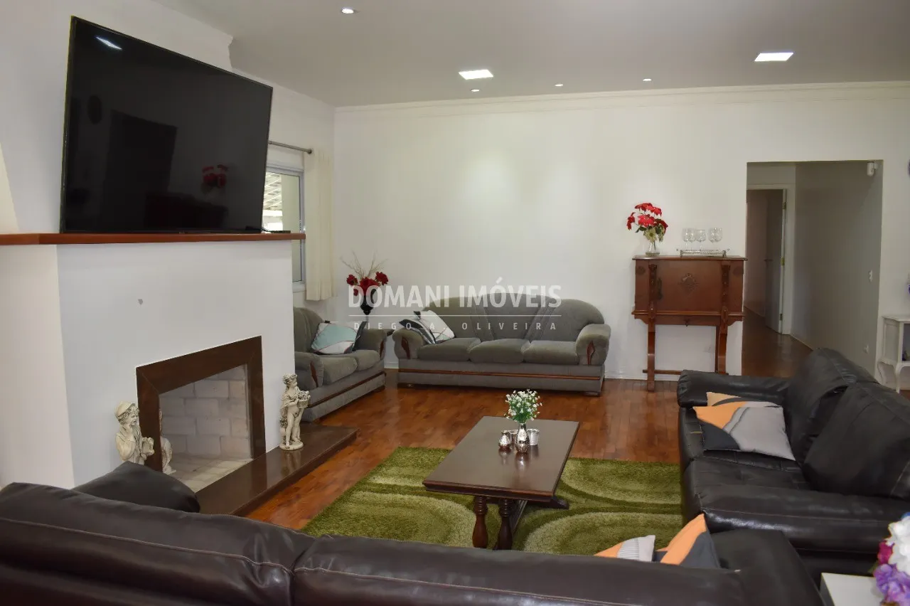 Casa à venda e para Alugar de 2.550 m² em Campos do Jordão, SP, Brasil