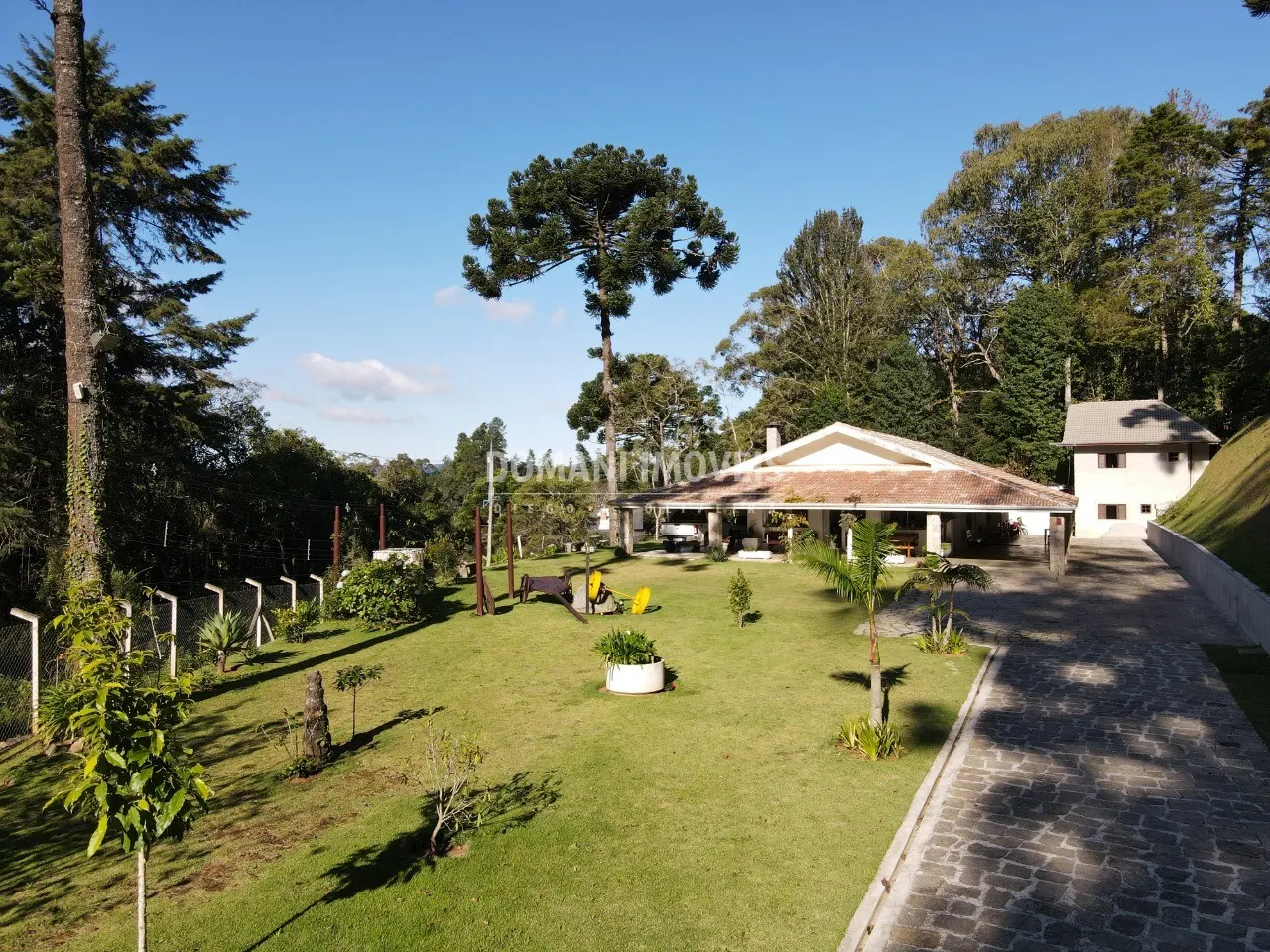 Casa à venda e para Alugar de 2.550 m² em Campos do Jordão, SP, Brasil