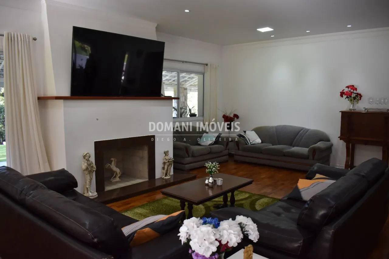 Casa à venda e para Alugar de 2.550 m² em Campos do Jordão, SP, Brasil