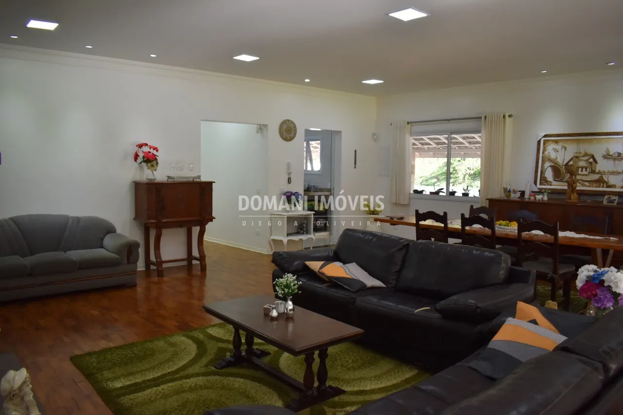 Casa à venda e para Alugar de 2.550 m² em Campos do Jordão, SP, Brasil