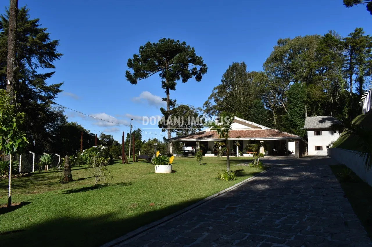Casa à venda e para Alugar de 2.550 m² em Campos do Jordão, SP, Brasil