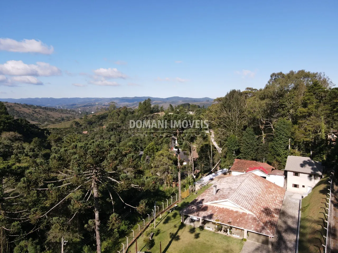 Casa à venda e para Alugar de 2.550 m² em Campos do Jordão, SP, Brasil