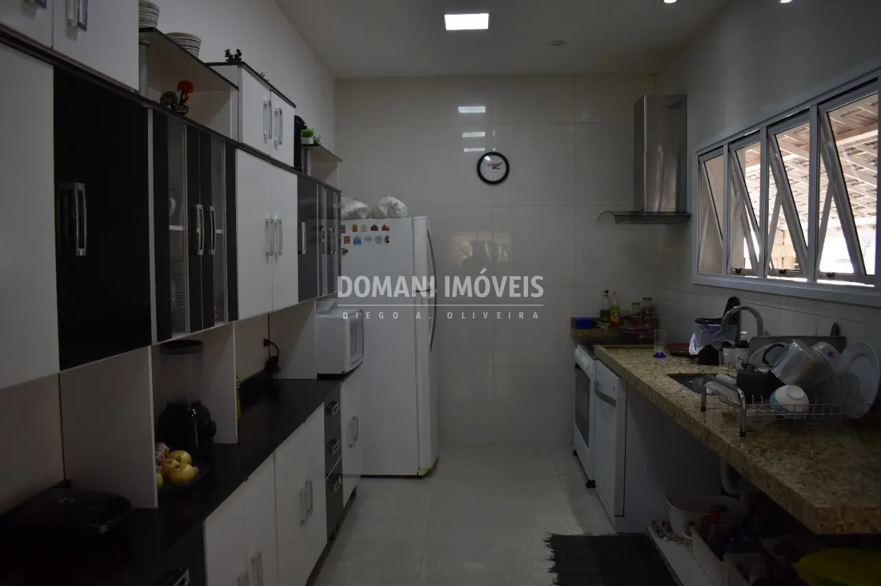 Casa à venda e para Alugar de 2.550 m² em Campos do Jordão, SP, Brasil