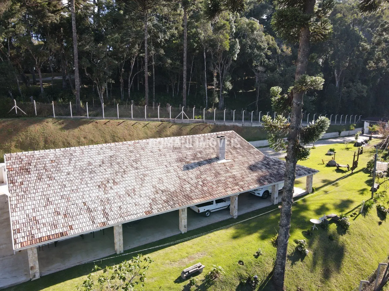 Casa à venda e para Alugar de 2.550 m² em Campos do Jordão, SP, Brasil