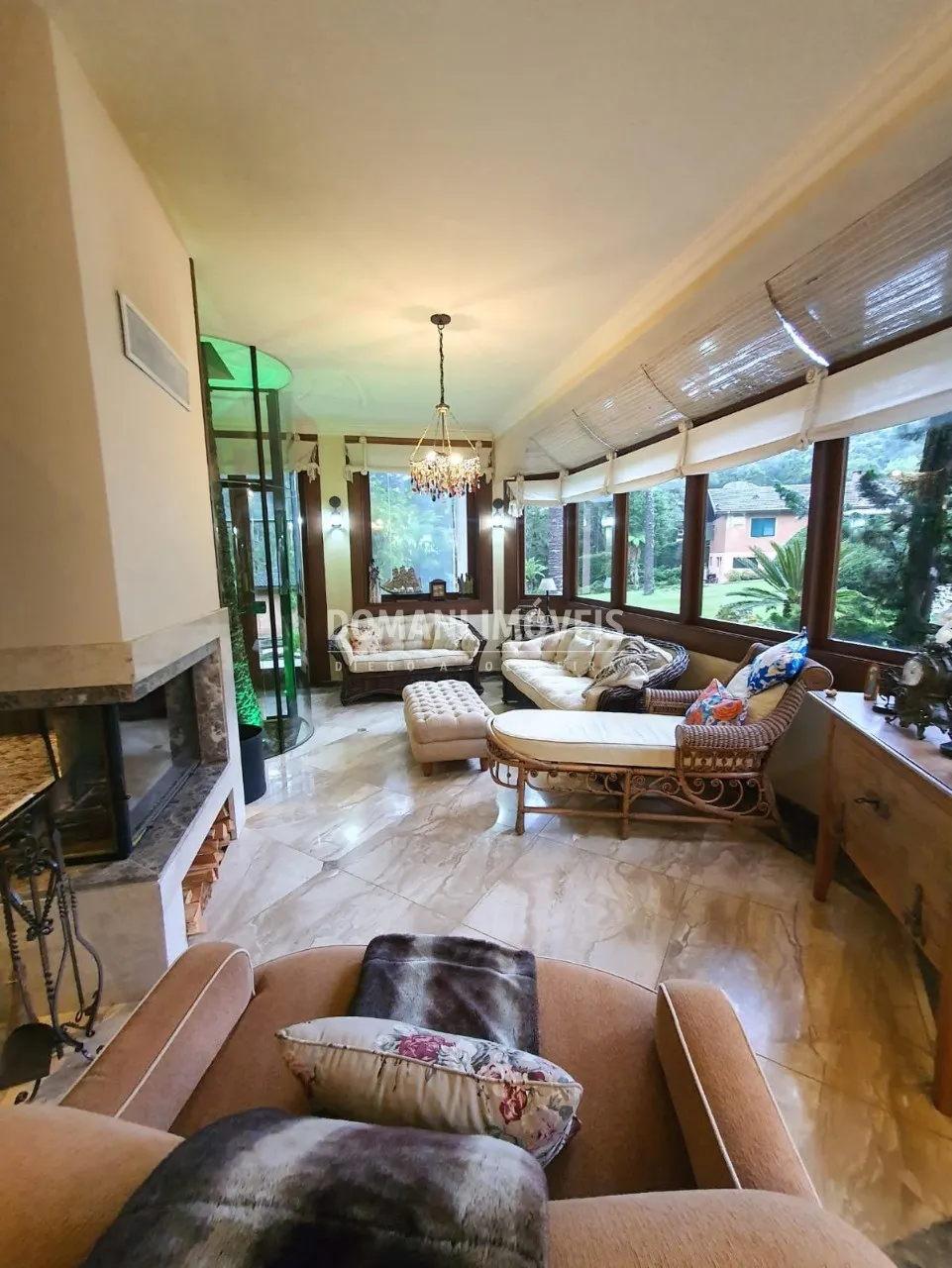 Casa à venda de 5.310 m² em Campos do Jordão, SP, Brasil