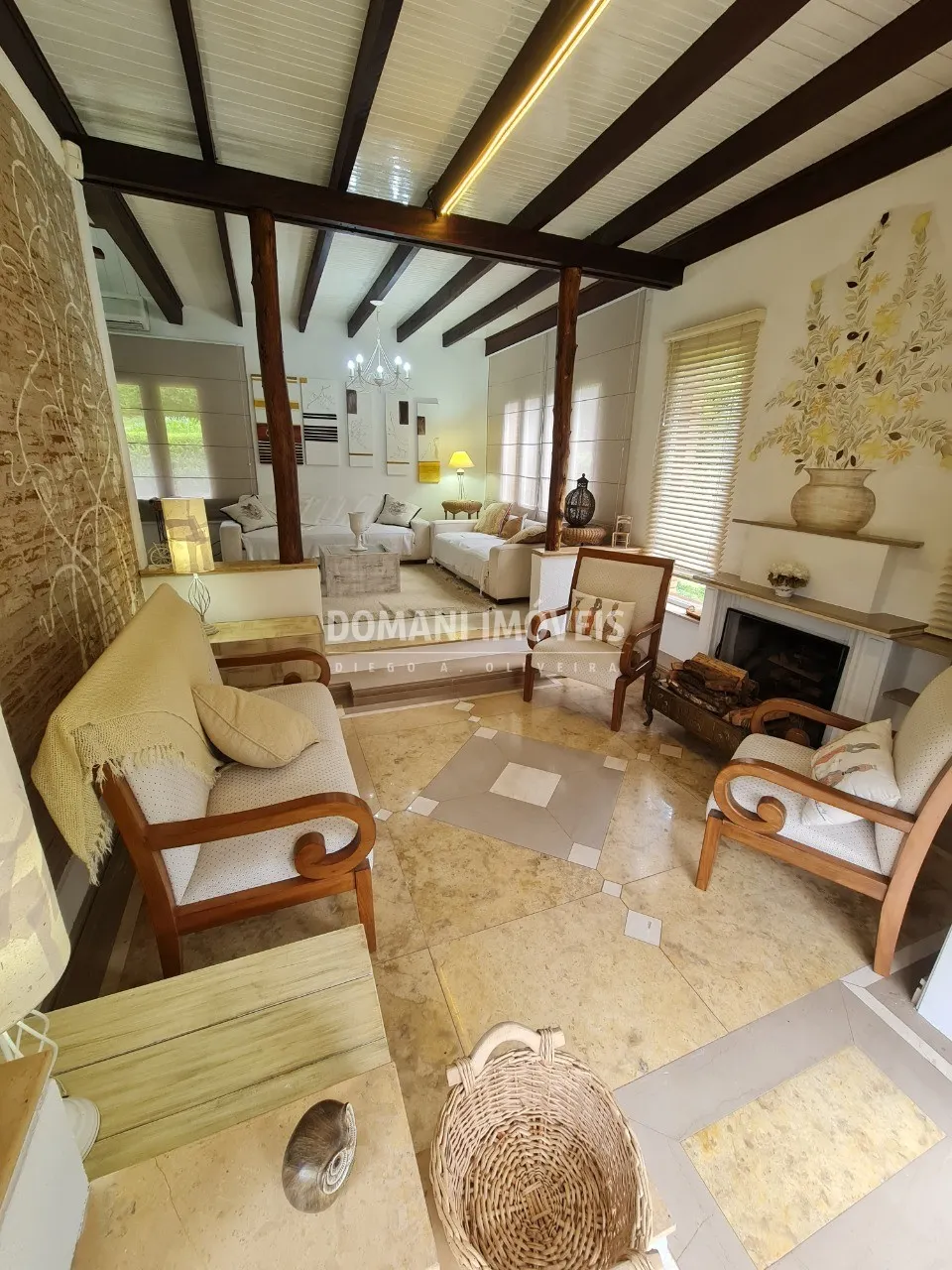 Casa à venda de 5.310 m² em Campos do Jordão, SP, Brasil