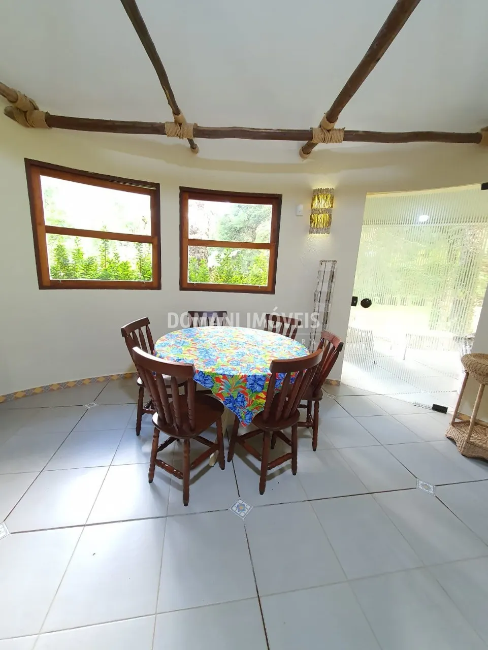 Casa à venda de 5.310 m² em Campos do Jordão, SP, Brasil