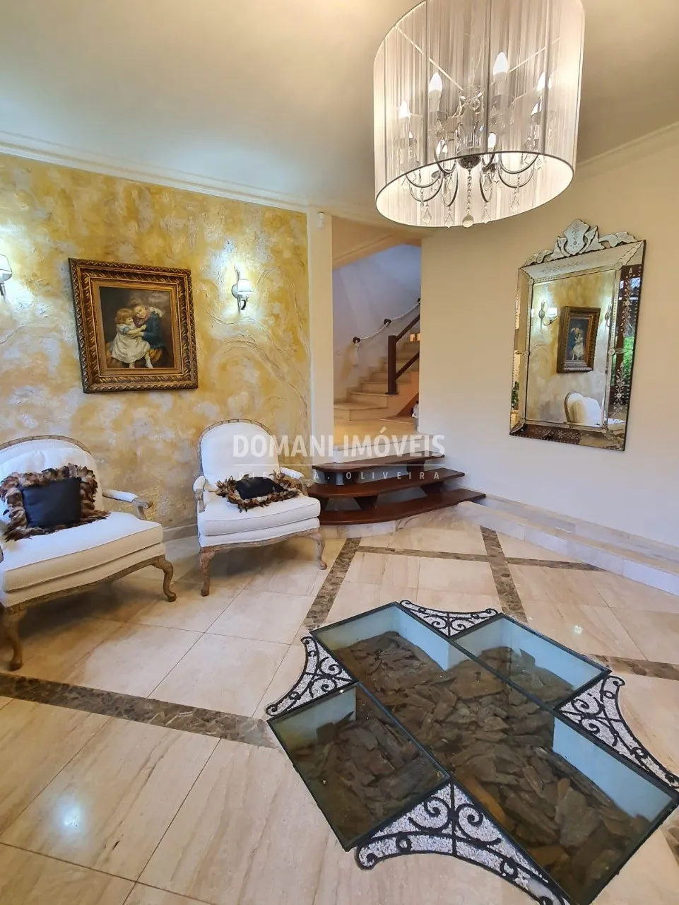 Casa à venda de 5.310 m² em Campos do Jordão, SP, Brasil