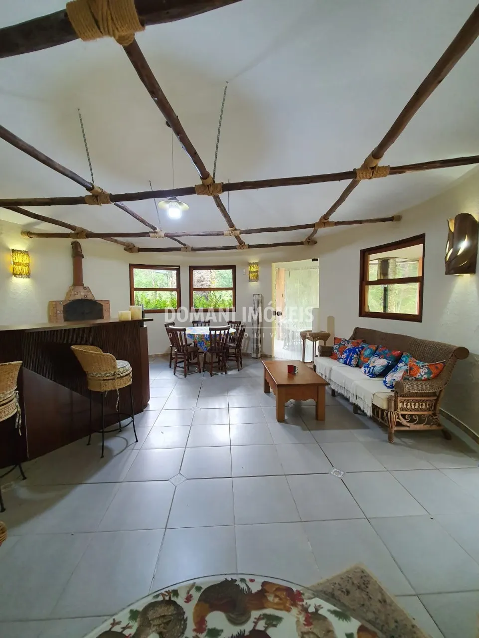 Casa à venda de 5.310 m² em Campos do Jordão, SP, Brasil