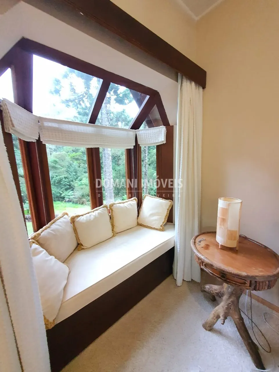 Casa à venda de 5.310 m² em Campos do Jordão, SP, Brasil