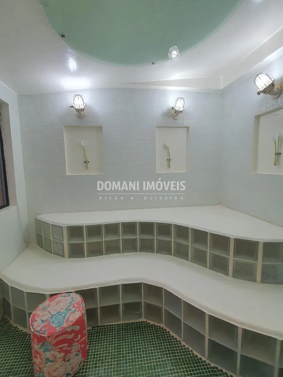 Casa à venda de 5.310 m² em Campos do Jordão, SP, Brasil
