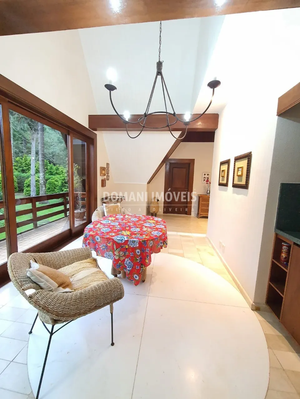 Casa à venda de 5.310 m² em Campos do Jordão, SP, Brasil