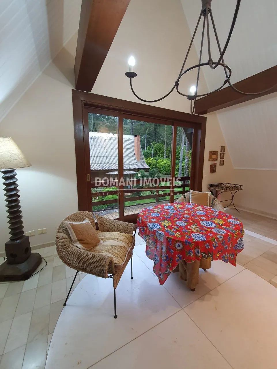 Casa à venda de 5.310 m² em Campos do Jordão, SP, Brasil