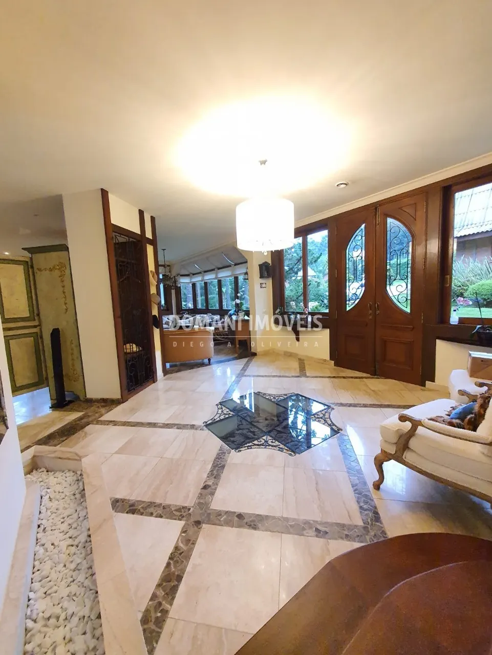 Casa à venda de 5.310 m² em Campos do Jordão, SP, Brasil