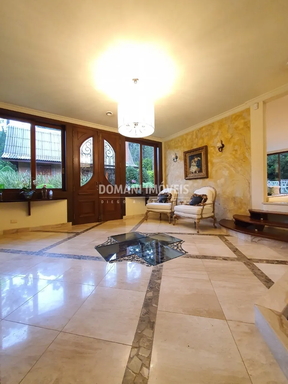 Casa à venda de 5.310 m² em Campos do Jordão, SP, Brasil