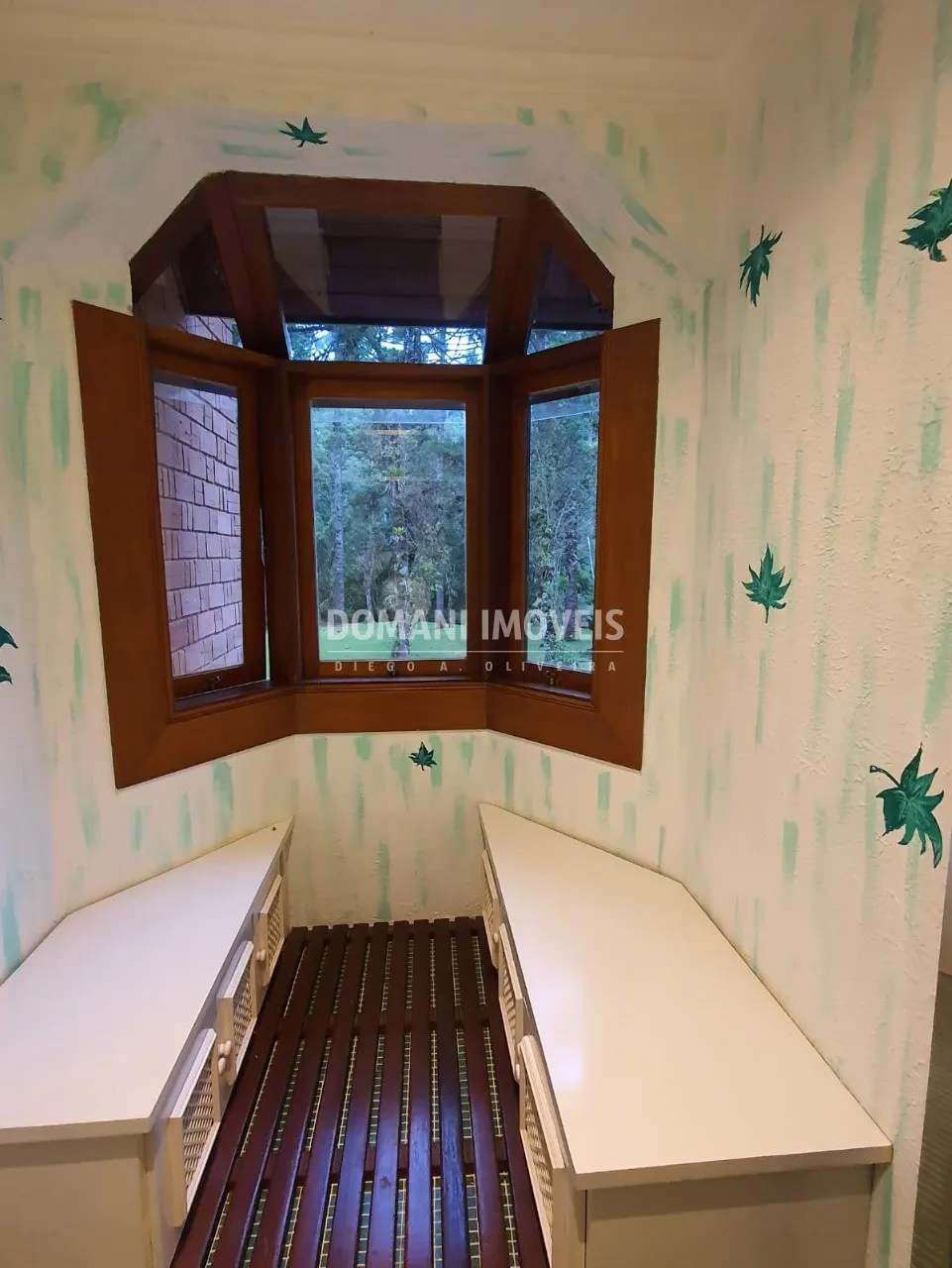 Casa à venda de 5.310 m² em Campos do Jordão, SP, Brasil
