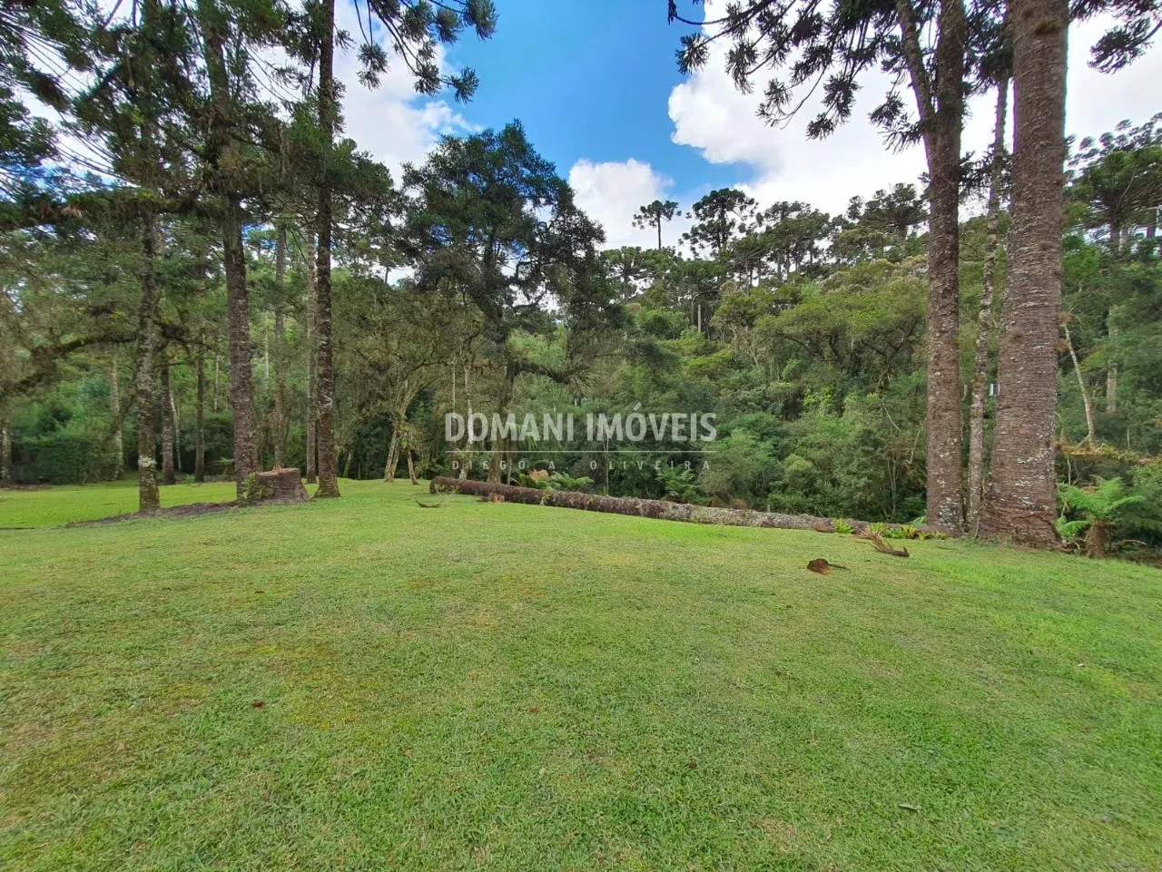 Casa à venda de 5.310 m² em Campos do Jordão, SP, Brasil