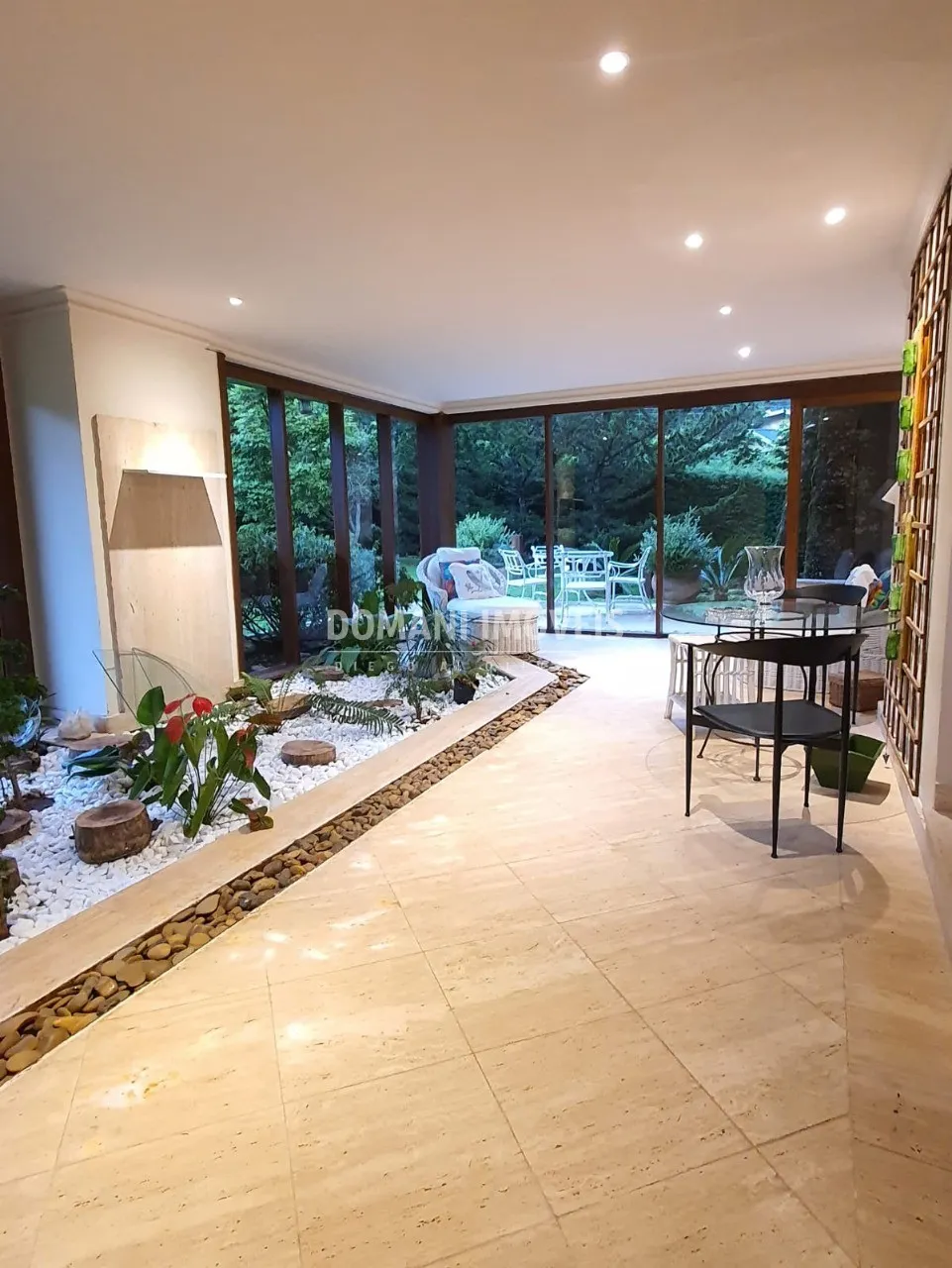 Casa à venda de 5.310 m² em Campos do Jordão, SP, Brasil