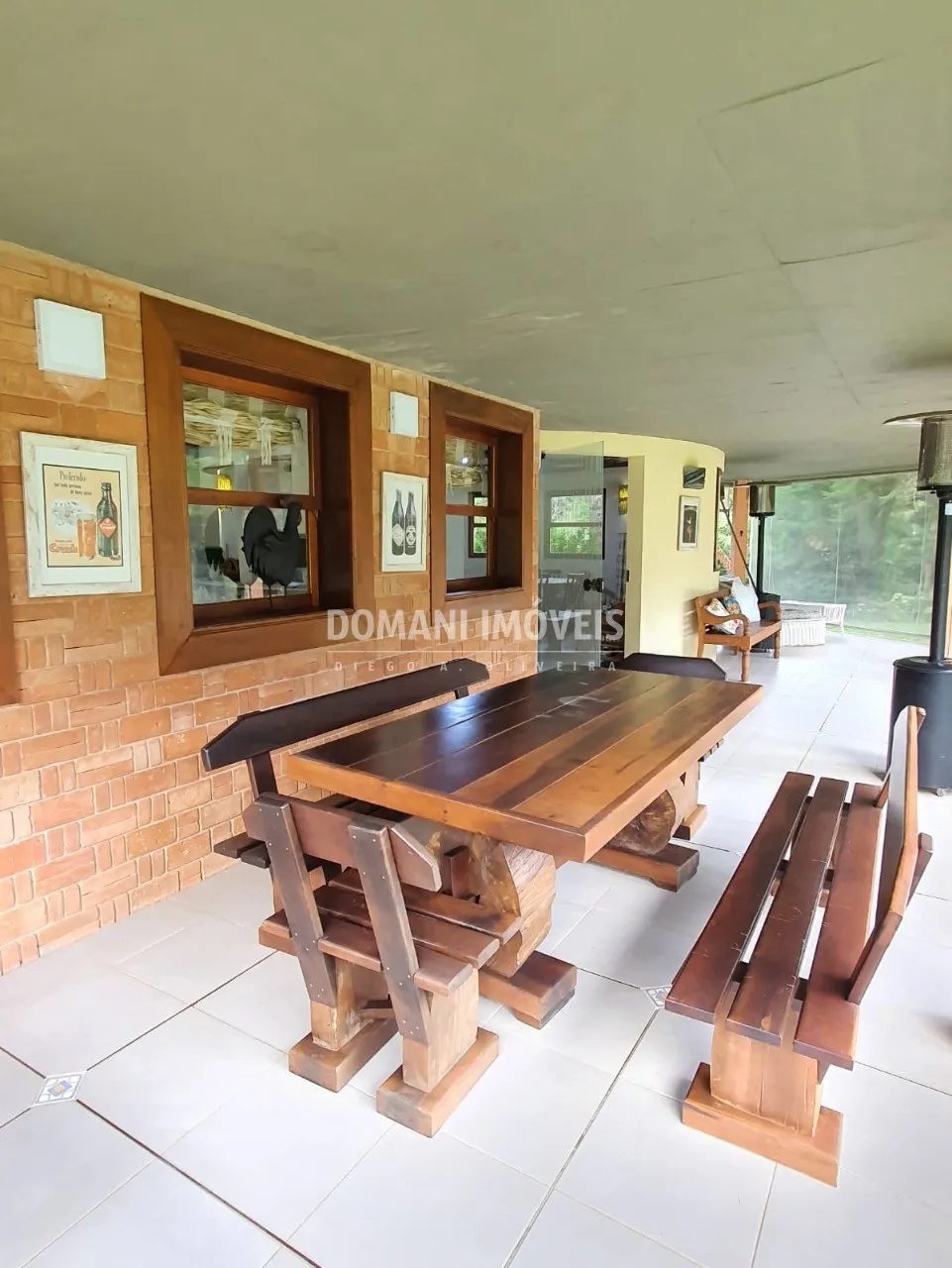 Casa à venda de 5.310 m² em Campos do Jordão, SP, Brasil