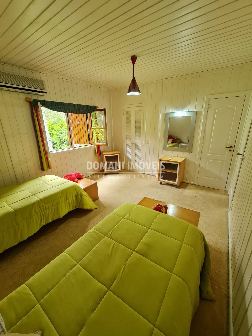 Casa à venda de 5.310 m² em Campos do Jordão, SP, Brasil