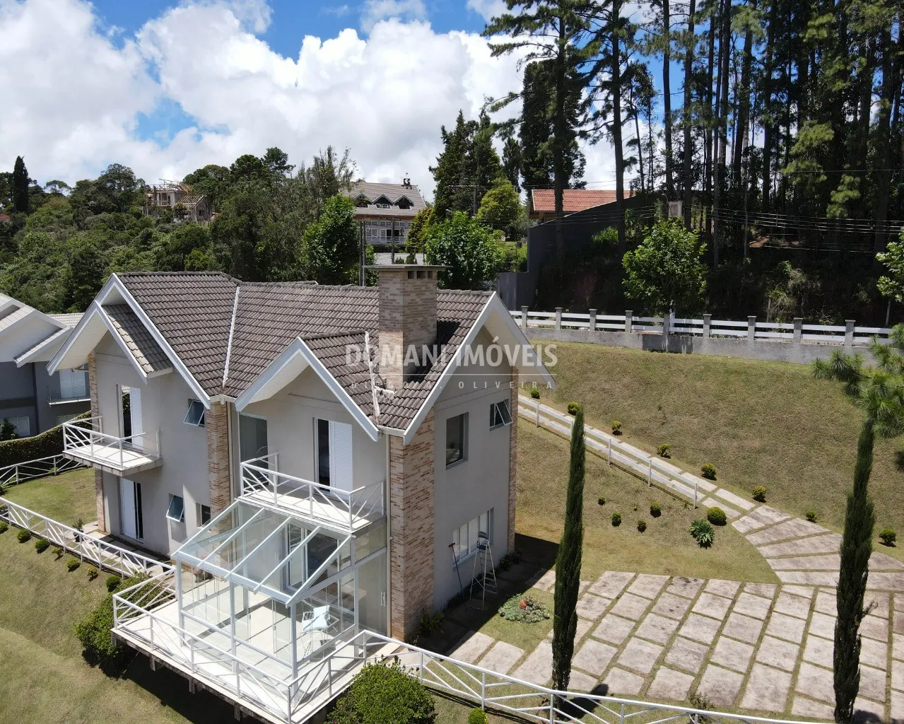 Casa à venda de 1.070 m² em Campos do Jordão, SP, Brasil