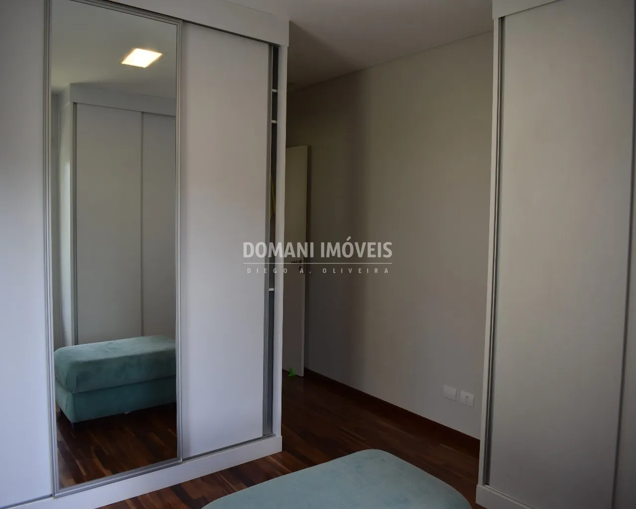 Casa à venda de 1.070 m² em Campos do Jordão, SP, Brasil