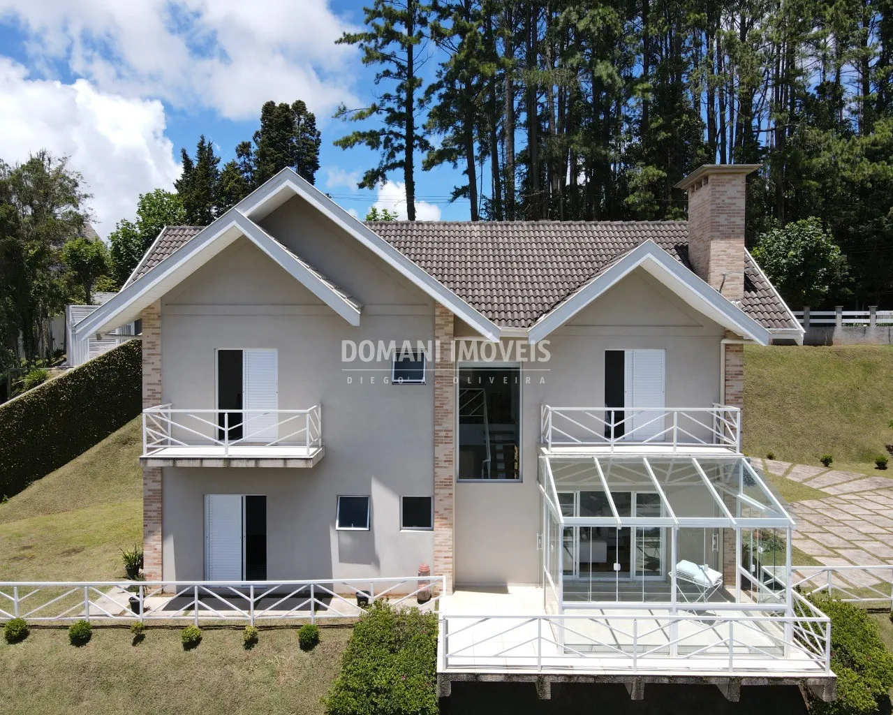 Casa à venda de 1.070 m² em Campos do Jordão, SP, Brasil