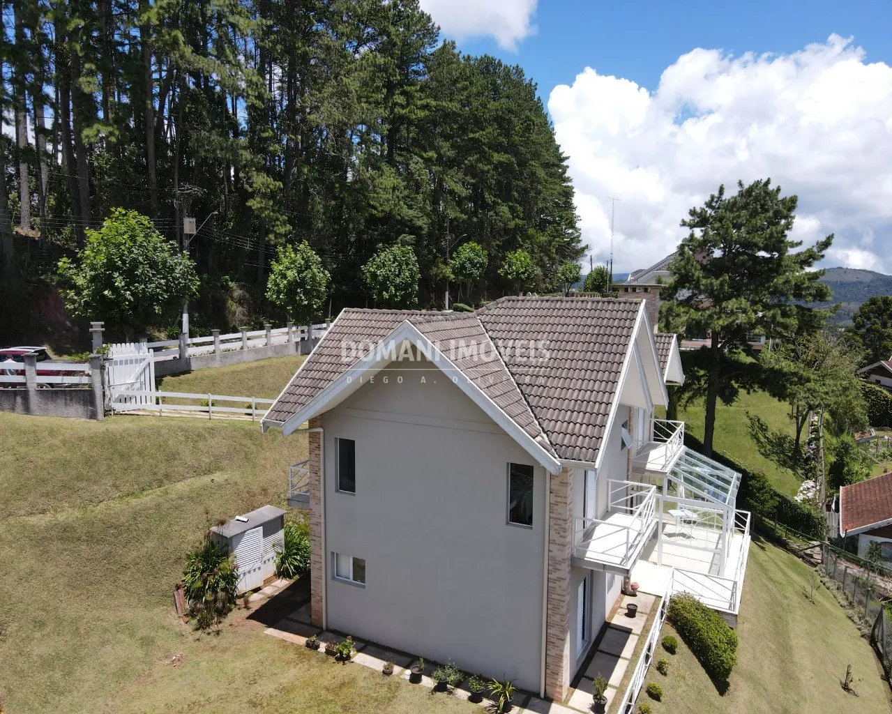 Casa à venda de 1.070 m² em Campos do Jordão, SP, Brasil
