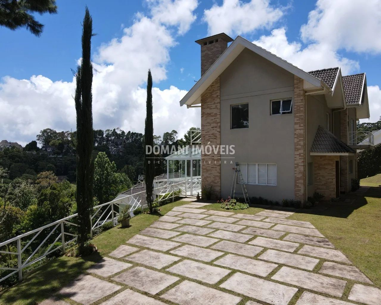 Casa à venda de 1.070 m² em Campos do Jordão, SP, Brasil