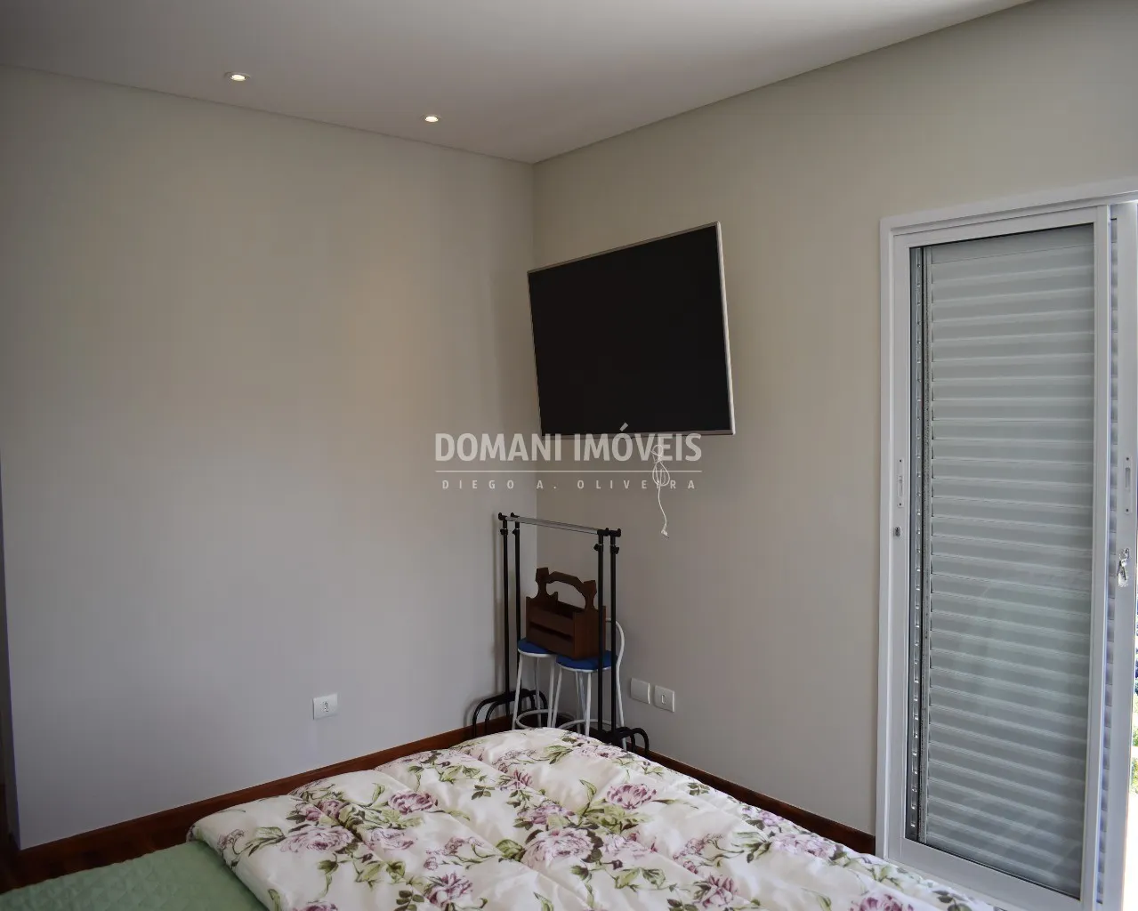 Casa à venda de 1.070 m² em Campos do Jordão, SP, Brasil