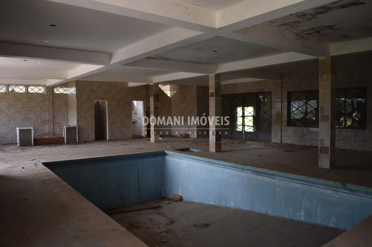 Comercial à venda de 4.560 m² em Campos do Jordão, SP, Brasil
