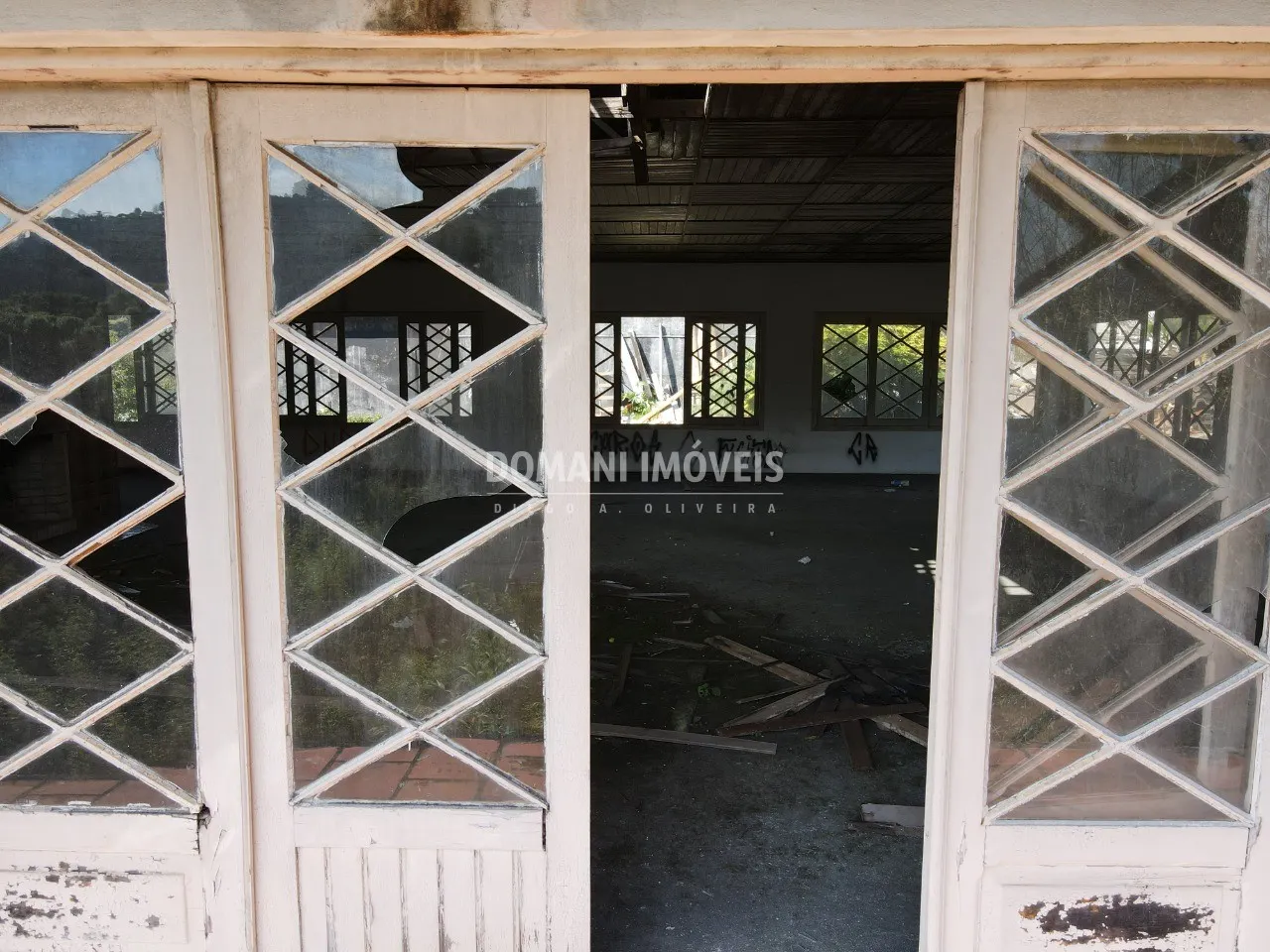 Comercial à venda de 4.560 m² em Campos do Jordão, SP, Brasil