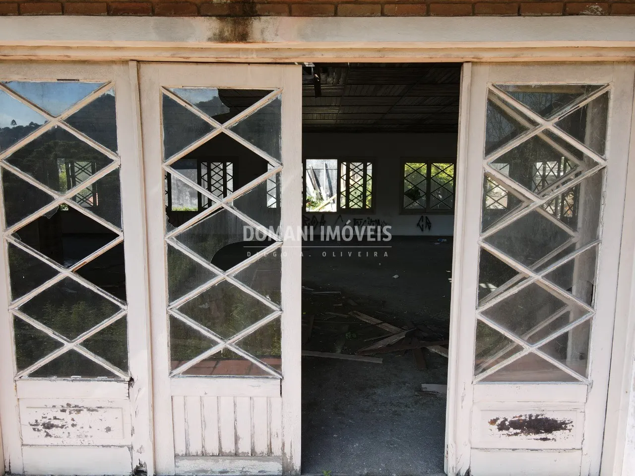 Comercial à venda de 4.560 m² em Campos do Jordão, SP, Brasil